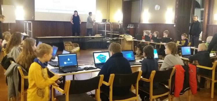 Todella upeaa, että tälläisiä järjestetään – Junior Game Jams Helsingissä Todella upeaa, että tälläisiä järjestetään – Junior Game Jams Helsingissä